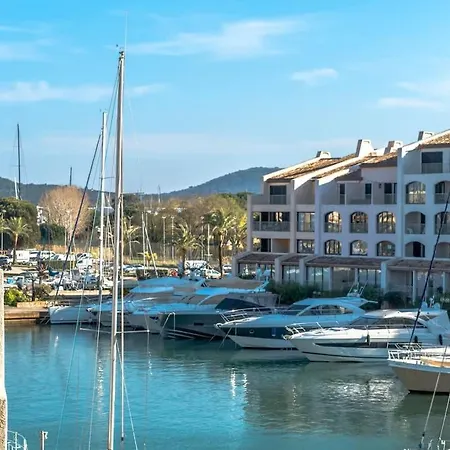 La Marina L Views & Parking L Shellter *