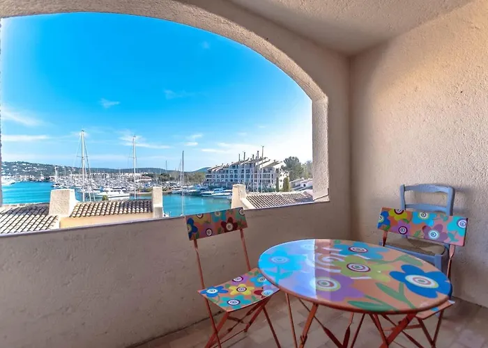 La Marina L Views & Parking L Shellter