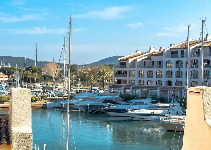 La Marina L Views & Parking L Shellter *